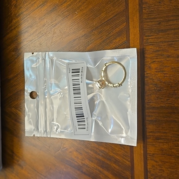 18K Golden Plated Copper Princess Cut Cubic Red Zirconia Ring Women size 7 - Picture 5 of 6